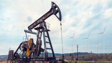 Private investors will be exposed to 88% of the spending on unnecessary fossil fuel projects under this prediction